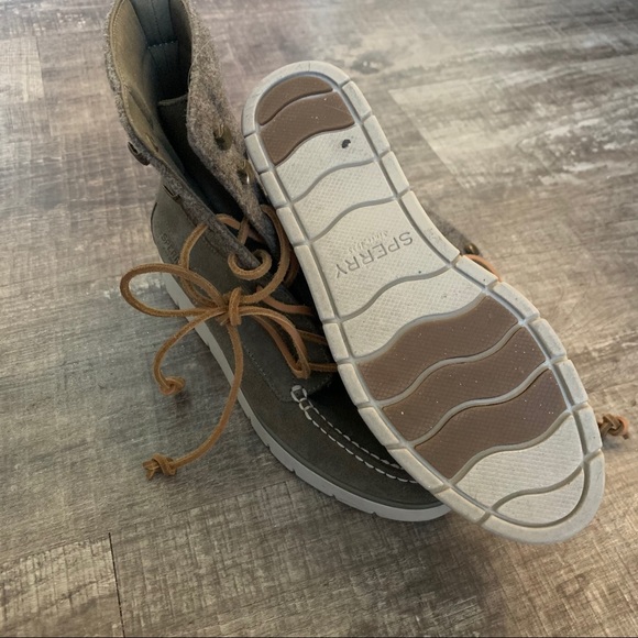 Sperry Suede Boots - Picture 2 of 4